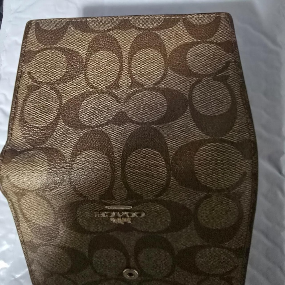 Coach Tan Signature Wallet - Picture 5 of 5